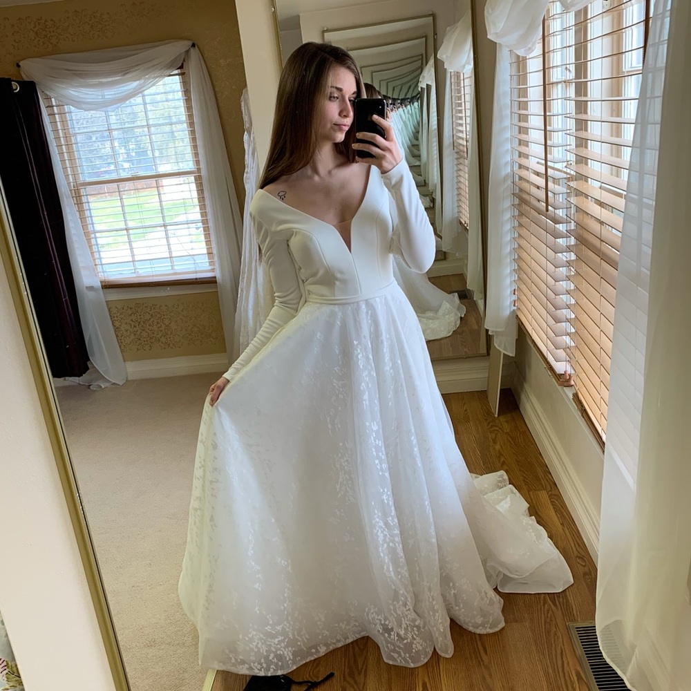 Bonna Elegant Guipure wedding dress